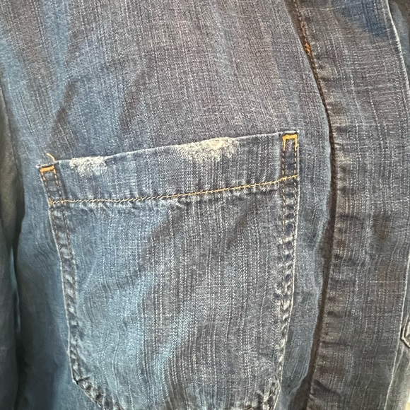 Chelsea & Violet chambray/100% tencel shirt. Size small. - Picture 2 of 4